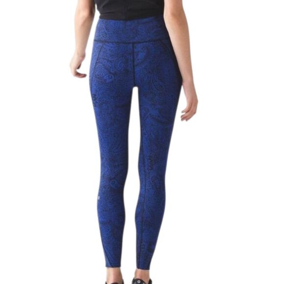 Lululemon Like Nothing 7/8 Tight - Antique Paisley Sapphire Blue Black - Picture 2 of 10